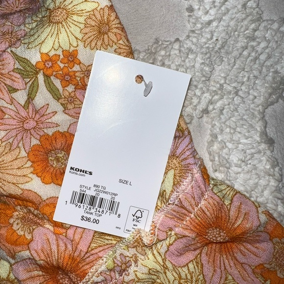 Flowery Blouse - Picture 3 of 3